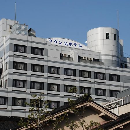 Town Hotel 41 Kanazawa Bagian luar foto