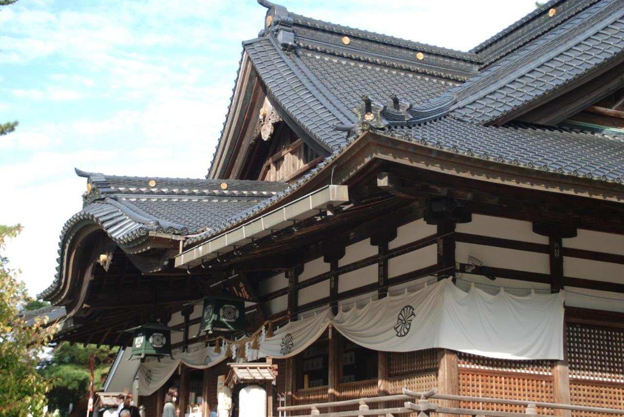 Town Hotel 41 Kanazawa Bagian luar foto