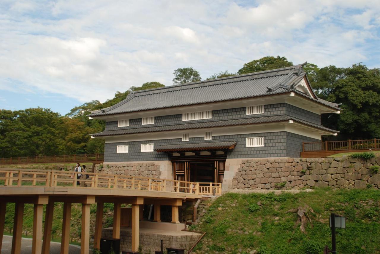 Town Hotel 41 Kanazawa Bagian luar foto