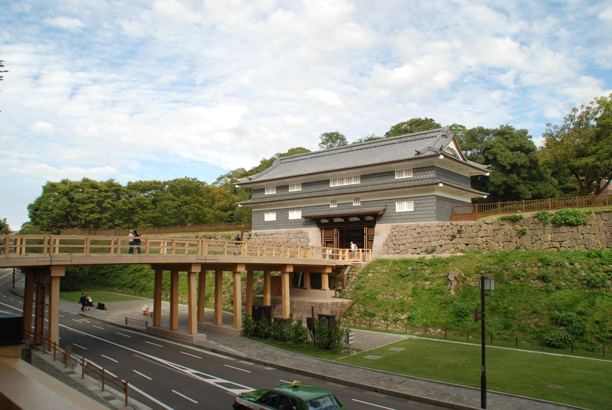 Town Hotel 41 Kanazawa Bagian luar foto