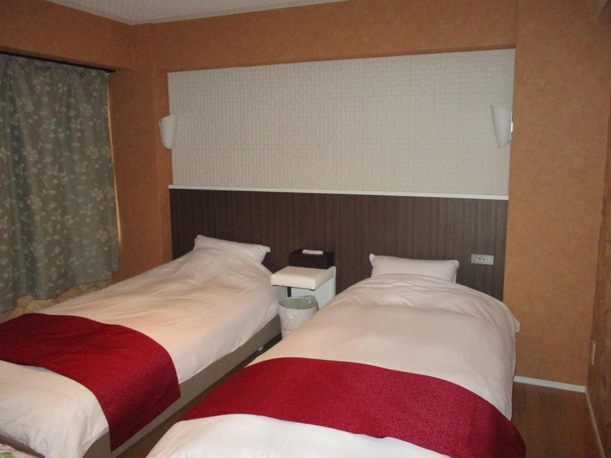 Town Hotel 41 Kanazawa Bagian luar foto