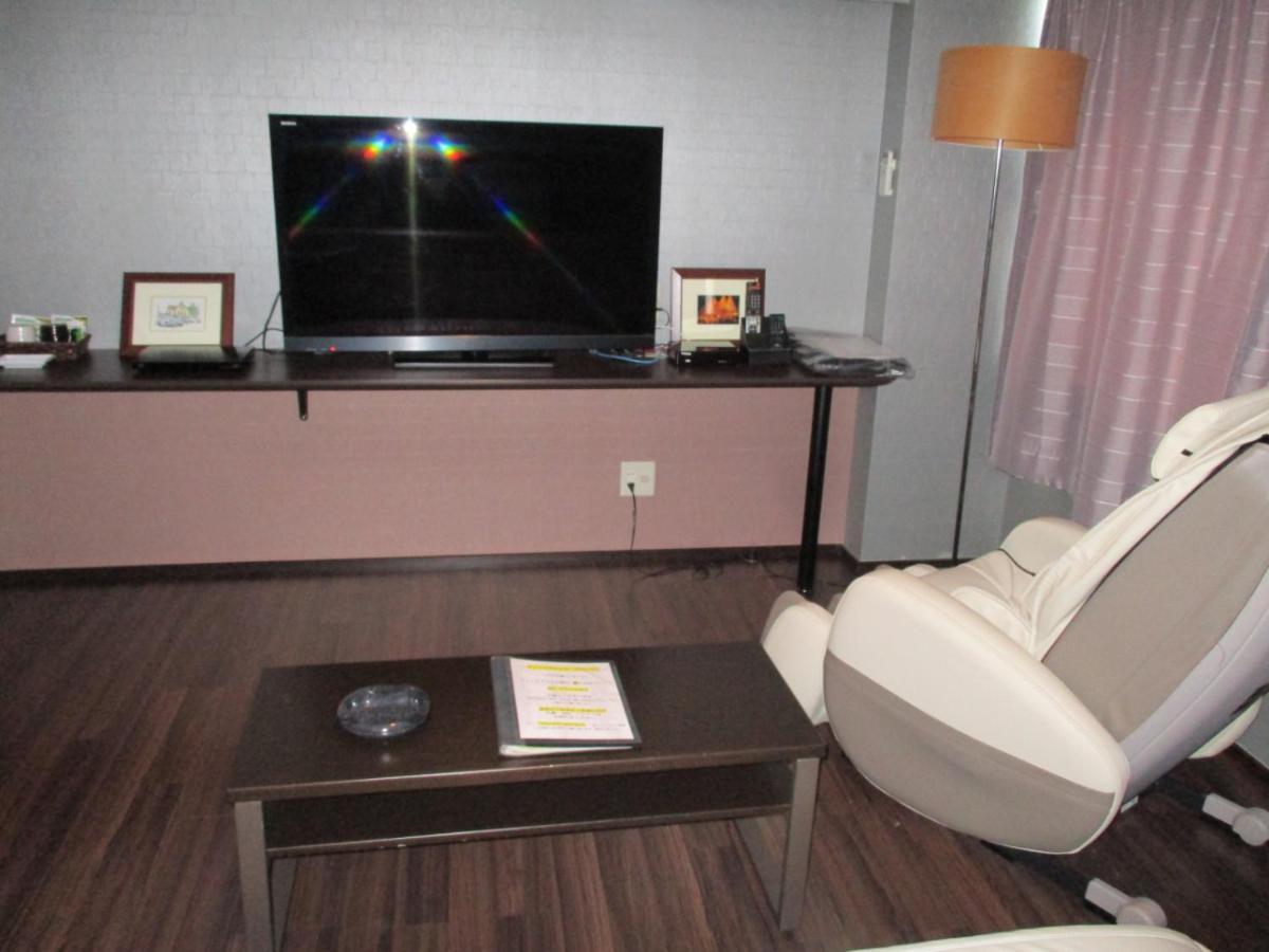 Town Hotel 41 Kanazawa Bagian luar foto
