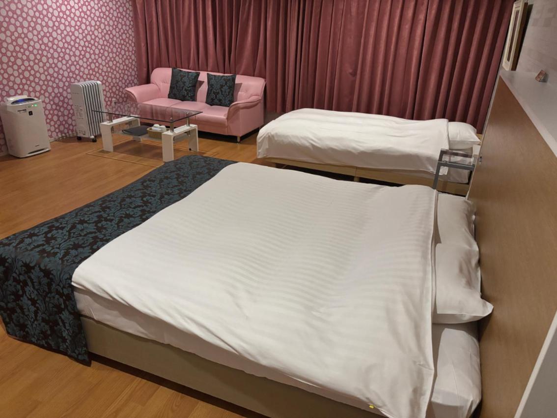 Town Hotel 41 Kanazawa Bagian luar foto
