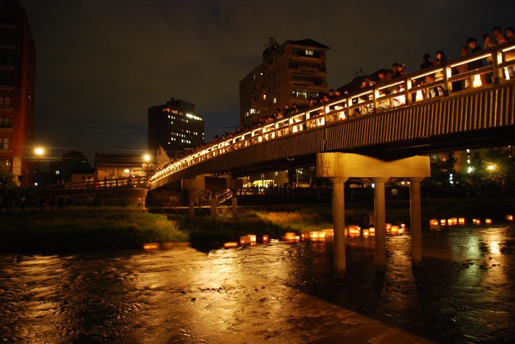 Town Hotel 41 Kanazawa Bagian luar foto