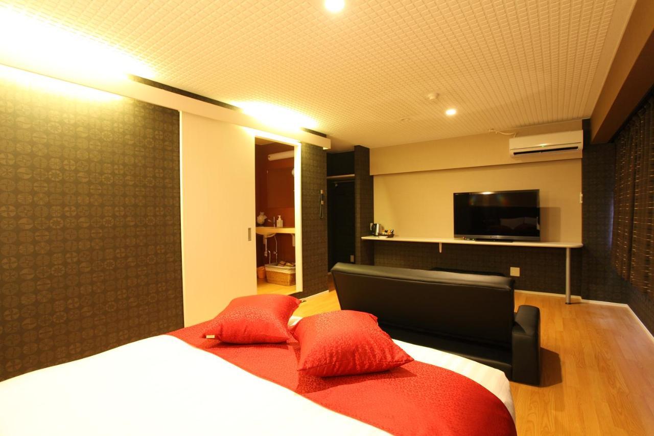 Town Hotel 41 Kanazawa Bagian luar foto